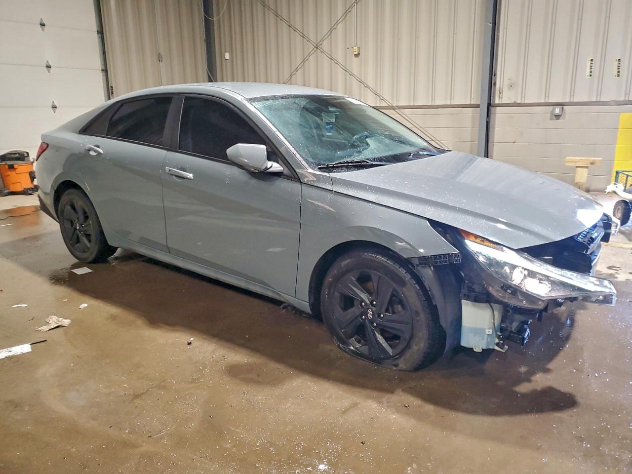 2022 HYUNDAI ELANTRA SEL photo 4