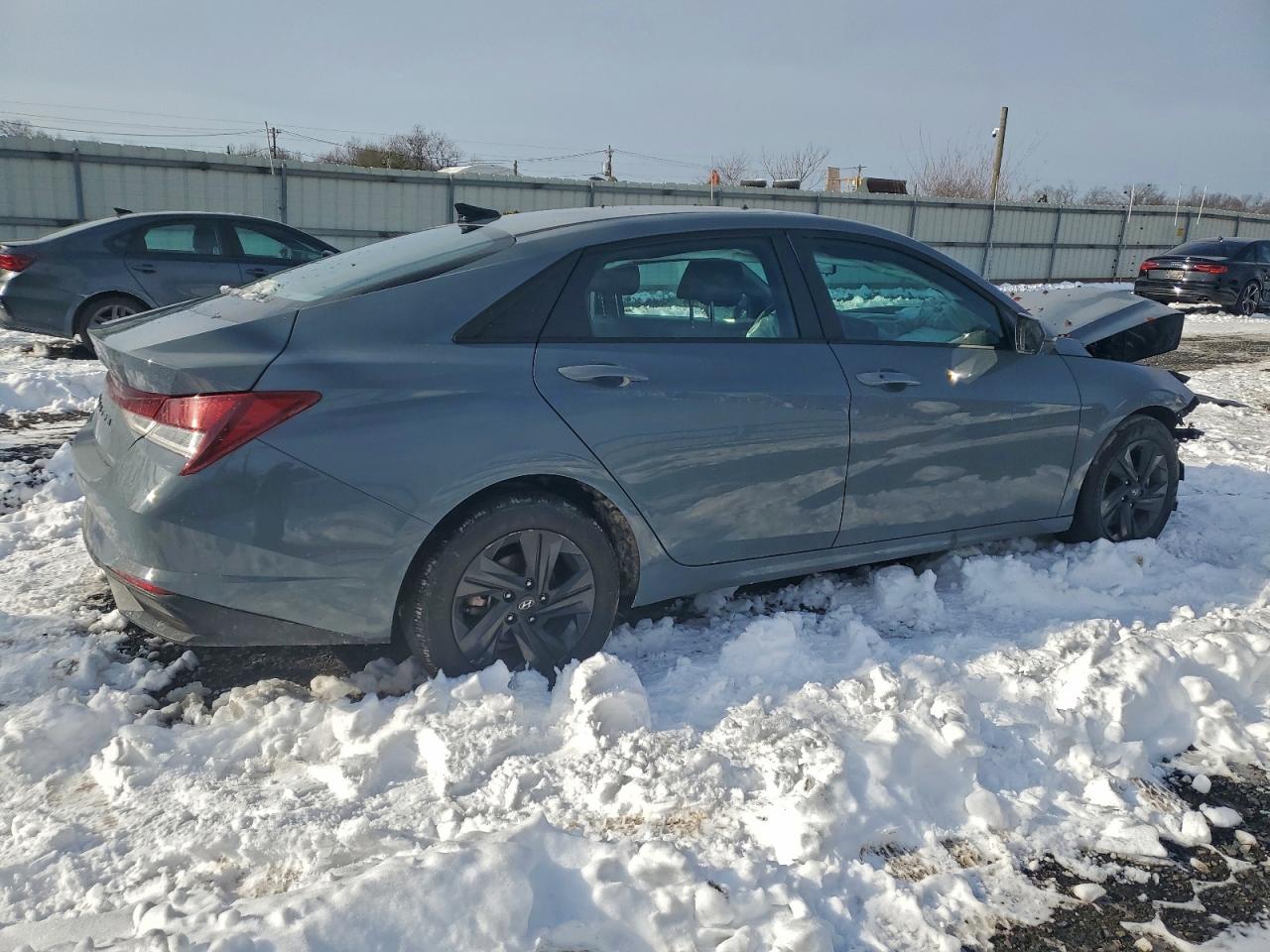 2022 HYUNDAI ELANTRA SEL photo 3