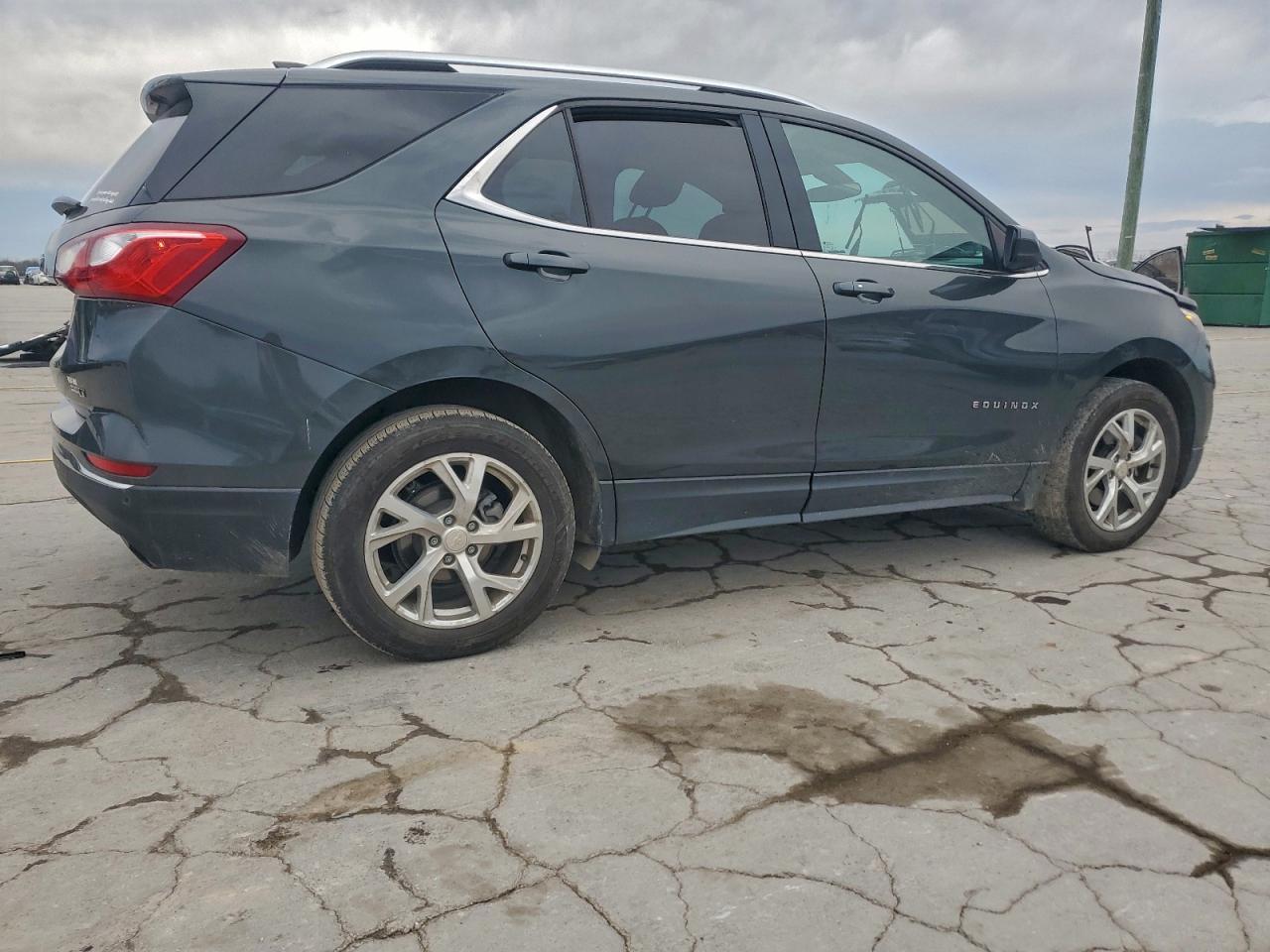 2020 CHEVROLET EQUINOX LT photo 3