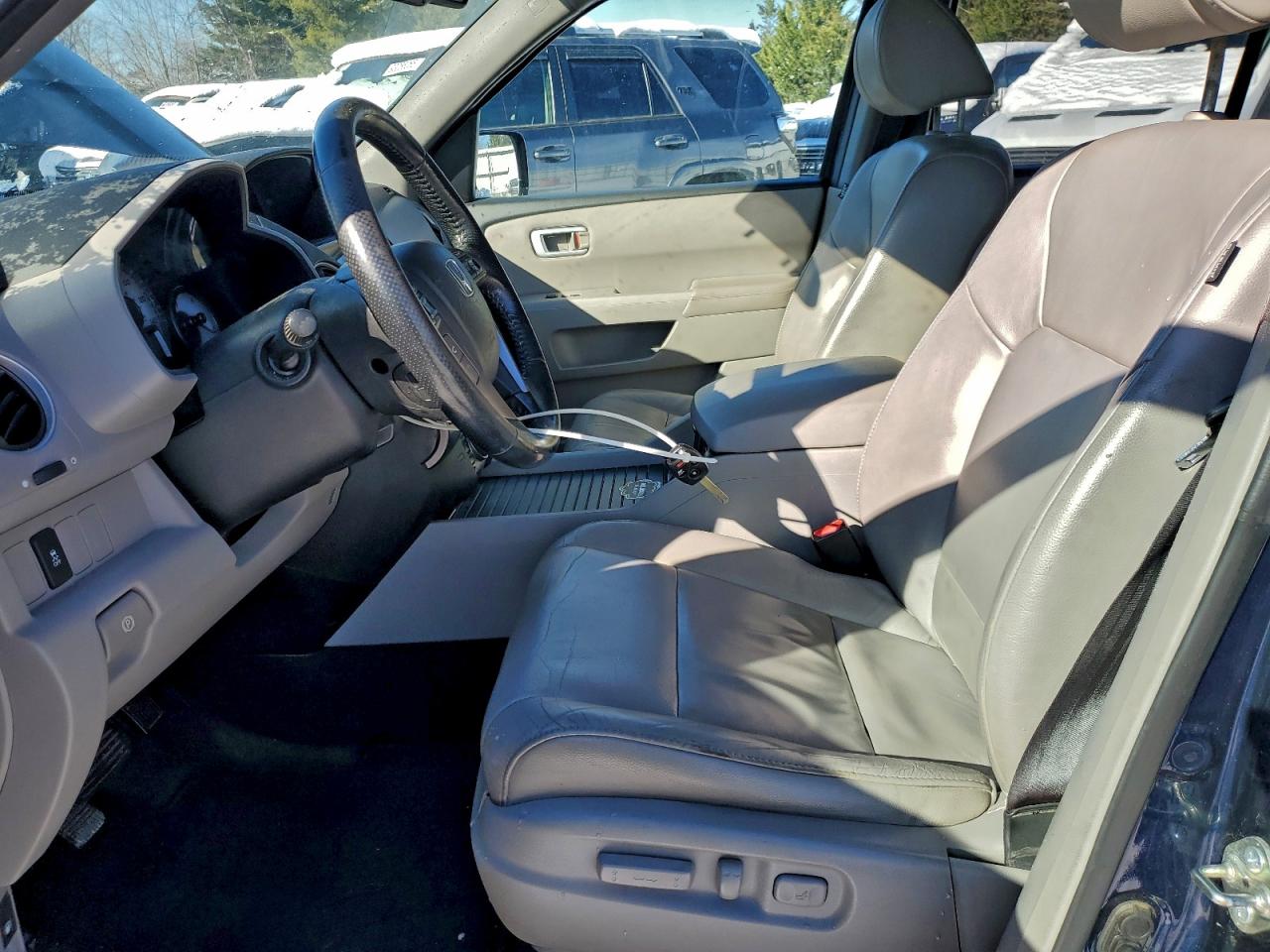 2015 HONDA PILOT EXLN photo 7