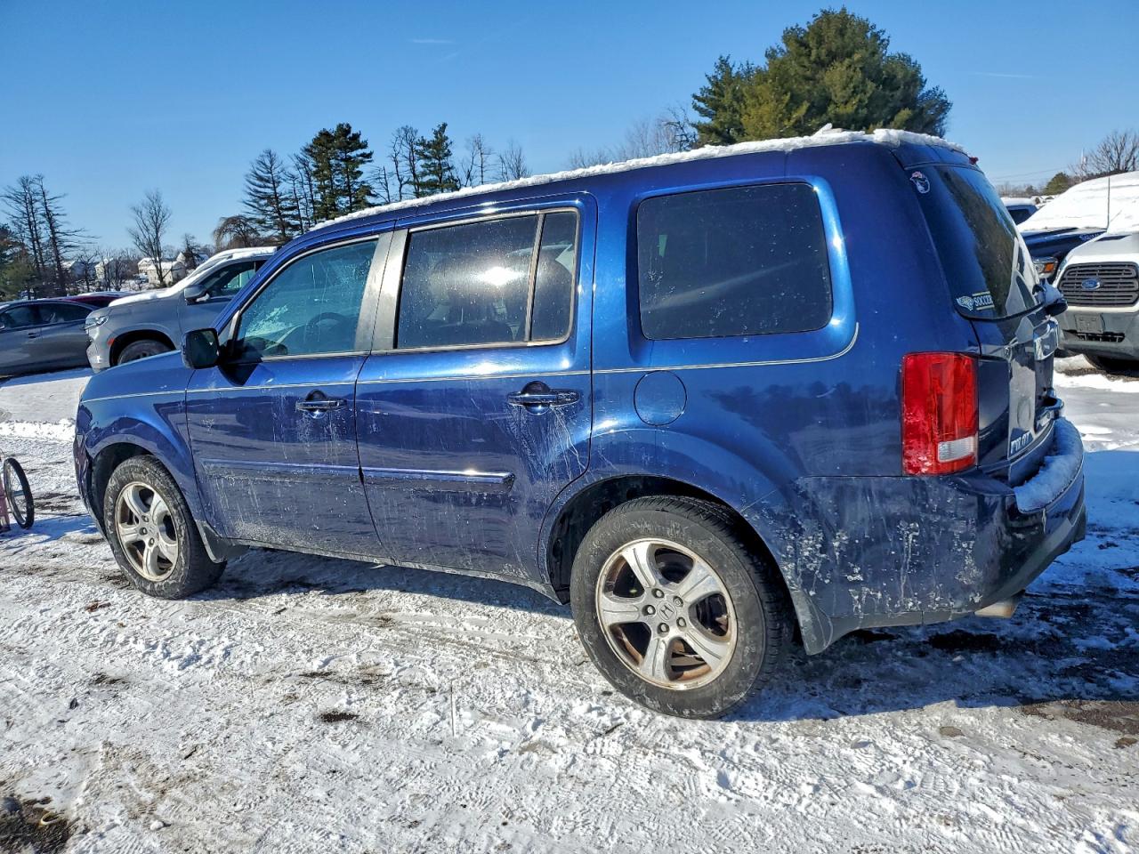 2015 HONDA PILOT EXLN photo 2