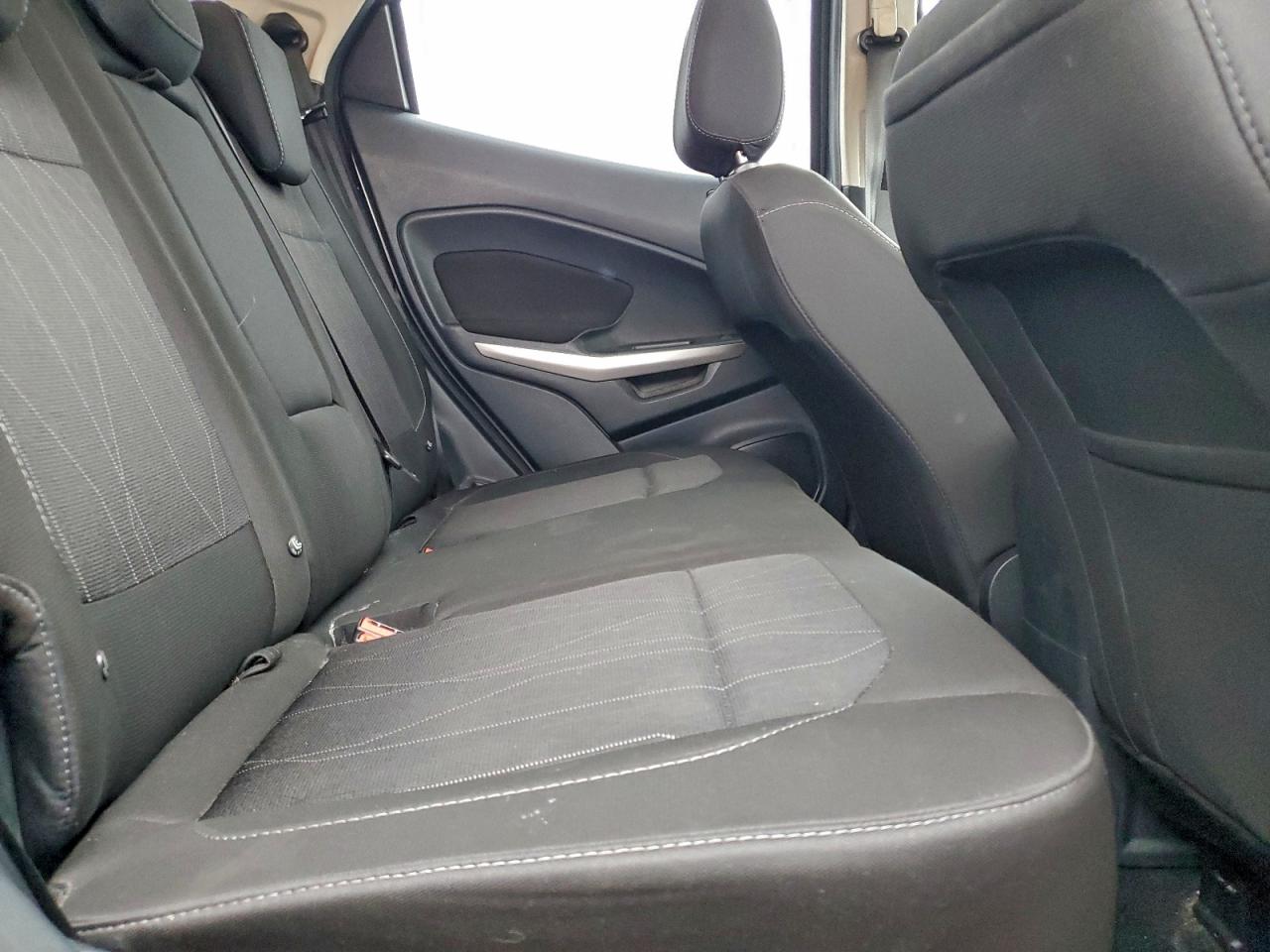 2020 FORD ECOSPORT SE photo 21