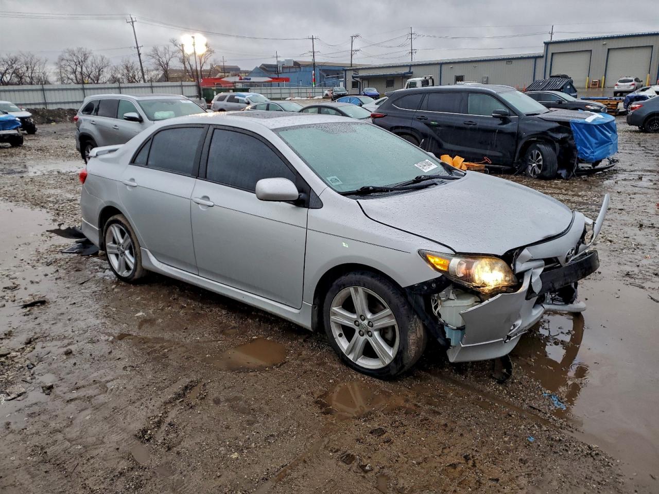 2013 TOYOTA COROLLA BASE photo 4