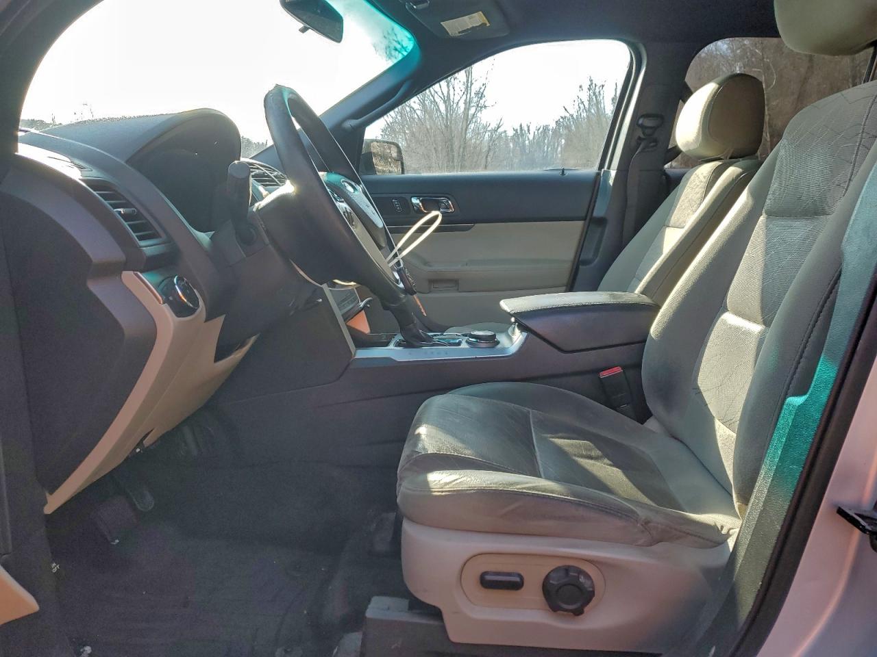 2015 FORD EXPLORER photo 7