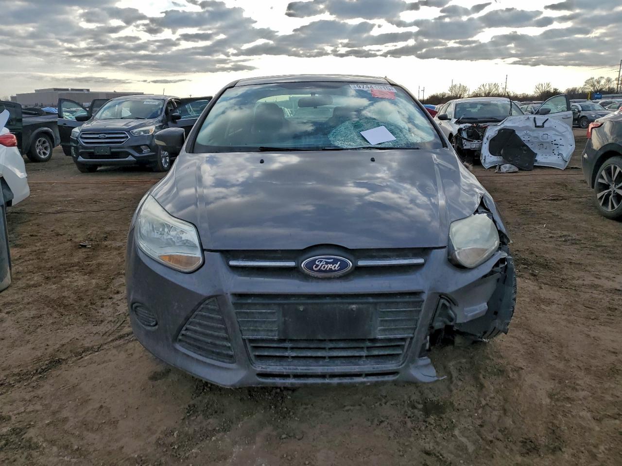 2014 FORD FOCUS SE photo 5