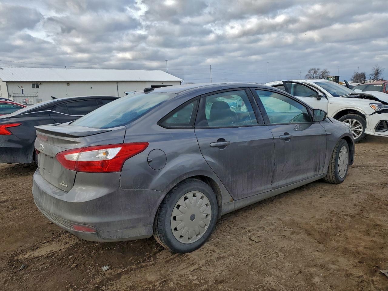 2014 FORD FOCUS SE photo 3