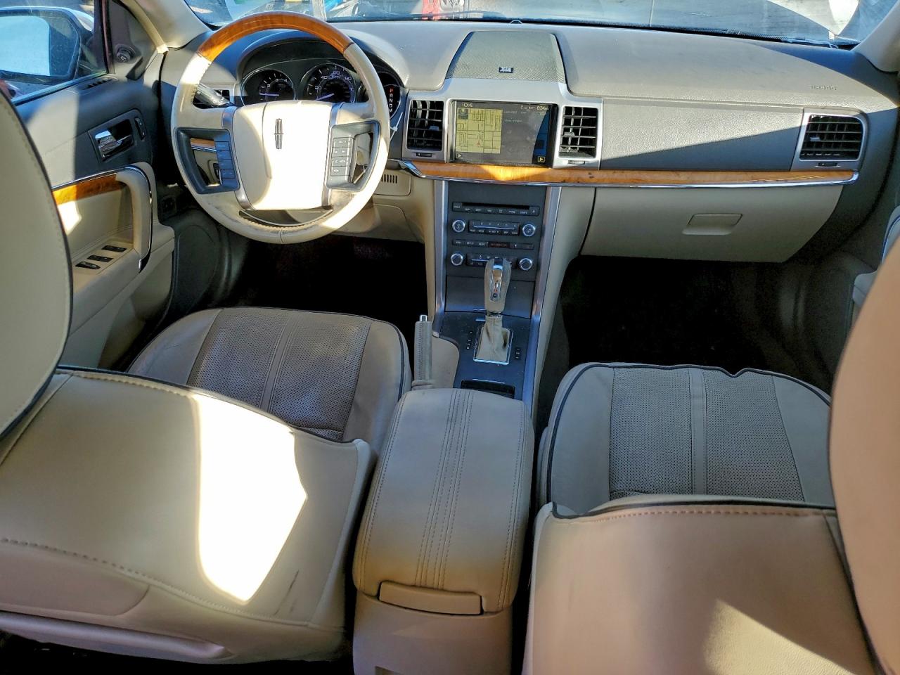 2010 LINCOLN MKZ photo 8