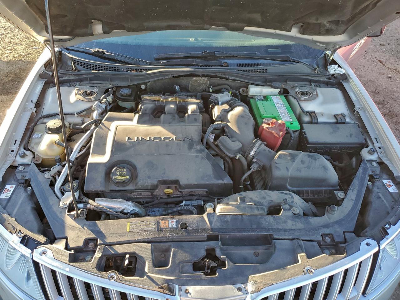 2010 LINCOLN MKZ photo 11
