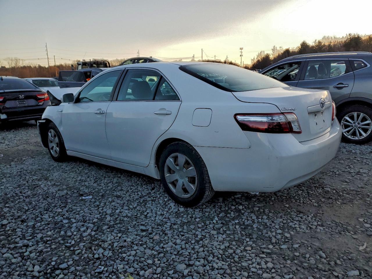 2009 TOYOTA CAMRY HYBRID photo 2