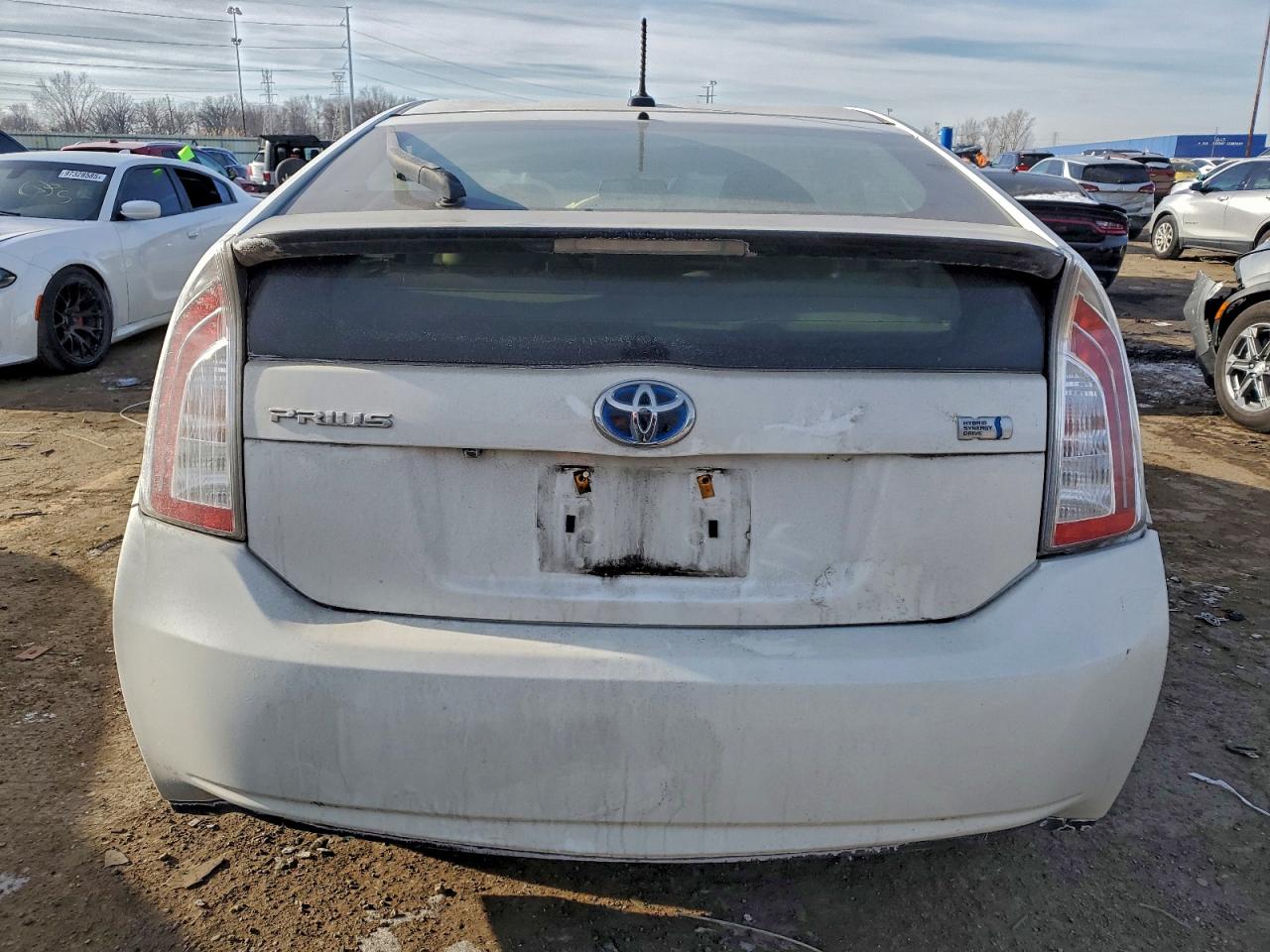 2014 TOYOTA PRIUS photo 6