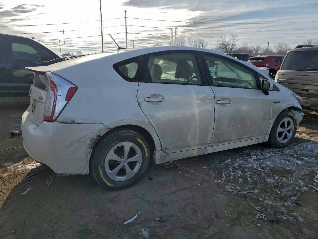 2014 TOYOTA PRIUS photo 3