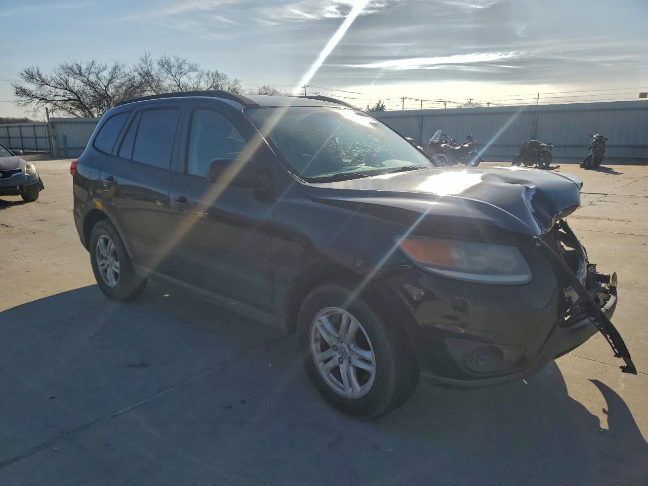 2012 HYUNDAI SANTA FE GLS photo 4