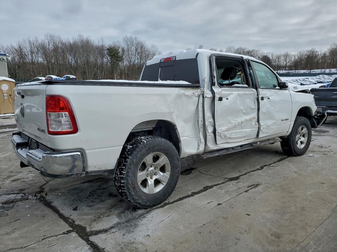 2019 RAM 1500 BIG HORN/LONE STAR photo 3