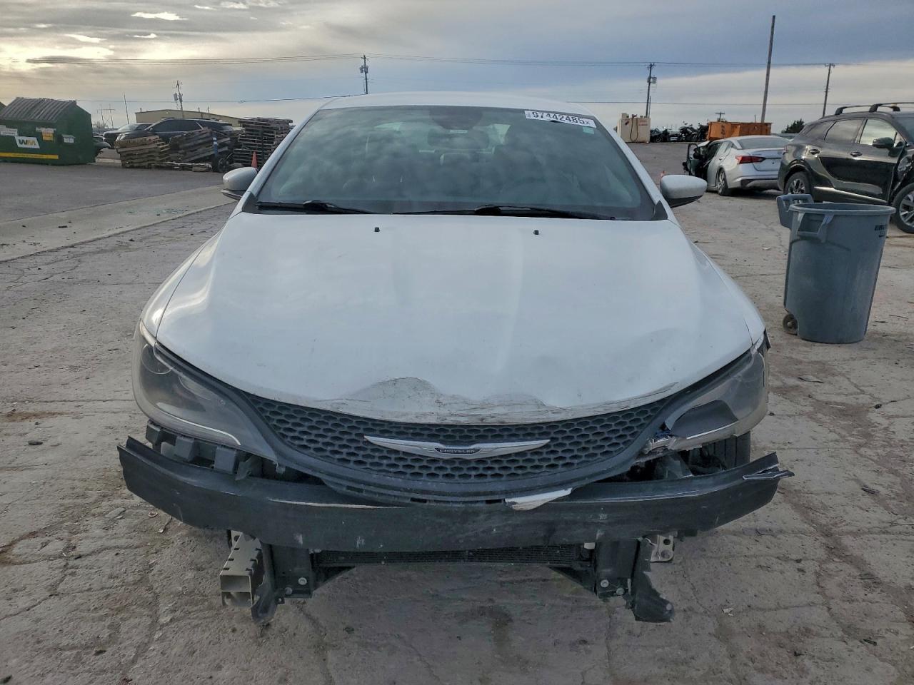 2015 CHRYSLER 200 S photo 5