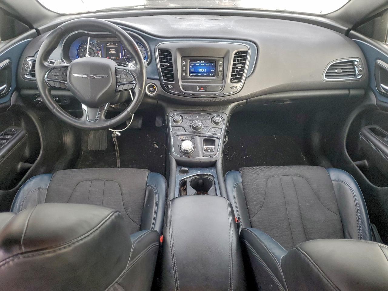 2015 CHRYSLER 200 S photo 8