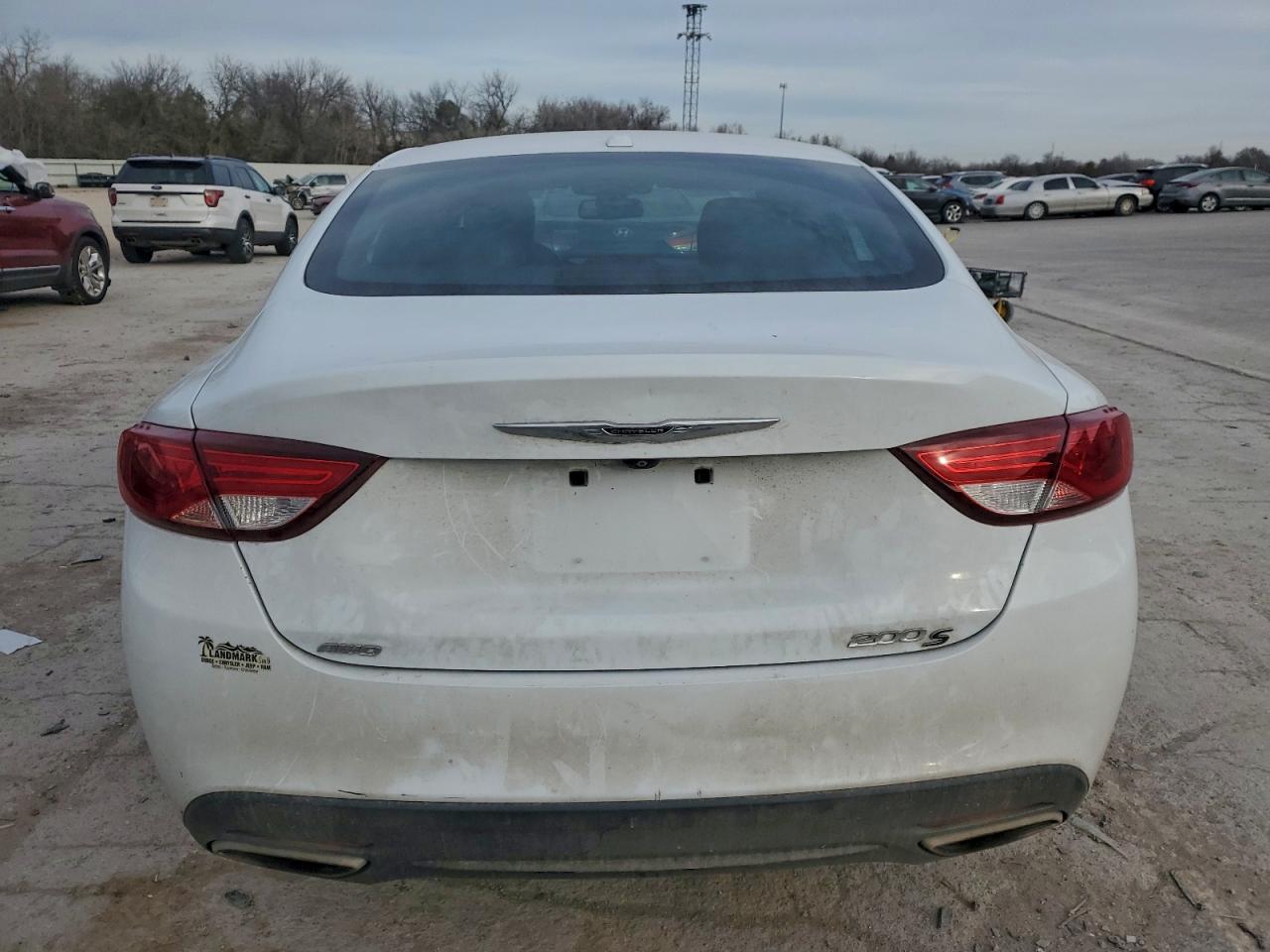 2015 CHRYSLER 200 S photo 6