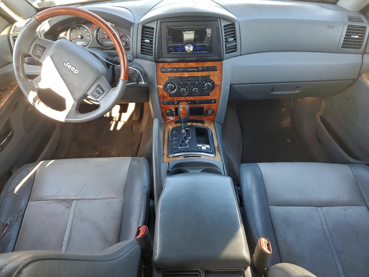 2007 JEEP GRAND CHEROKEE OVERLAND photo 8