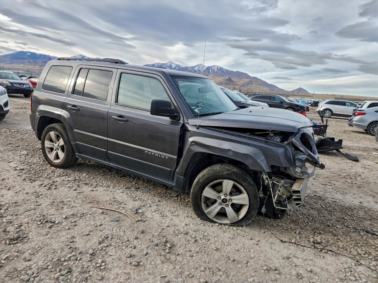 2014 JEEP PATRIOT LATITUDE photo 4