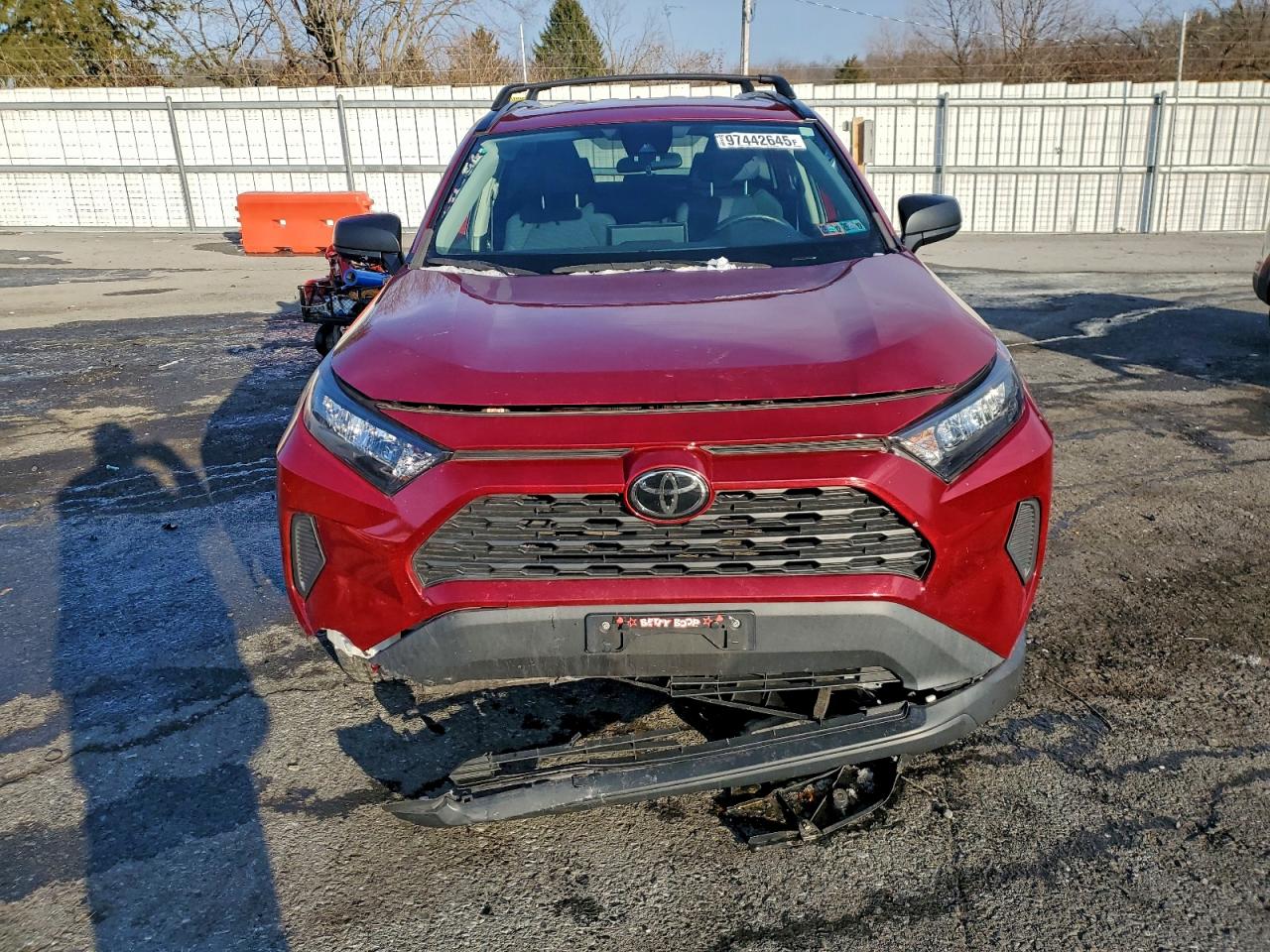2021 TOYOTA RAV4 LE photo 5