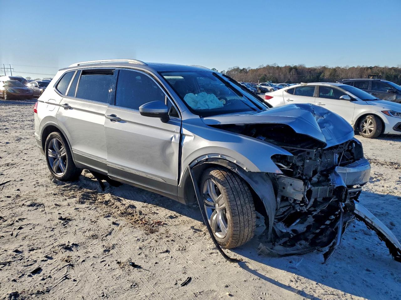 2020 VOLKSWAGEN TIGUAN SE photo 4