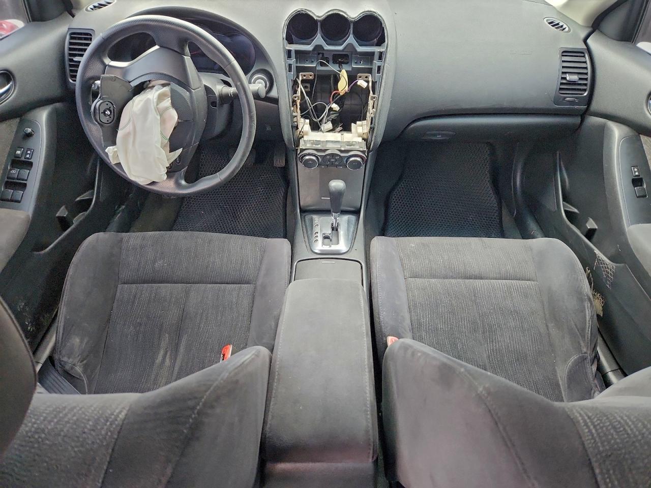 2011 NISSAN ALTIMA BASE photo 8