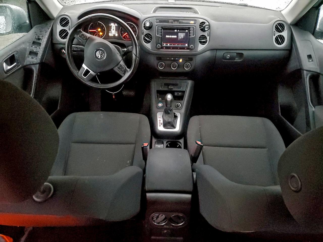 2017 VOLKSWAGEN TIGUAN S photo 8