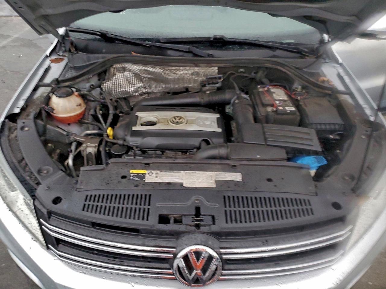 2017 VOLKSWAGEN TIGUAN S photo 11
