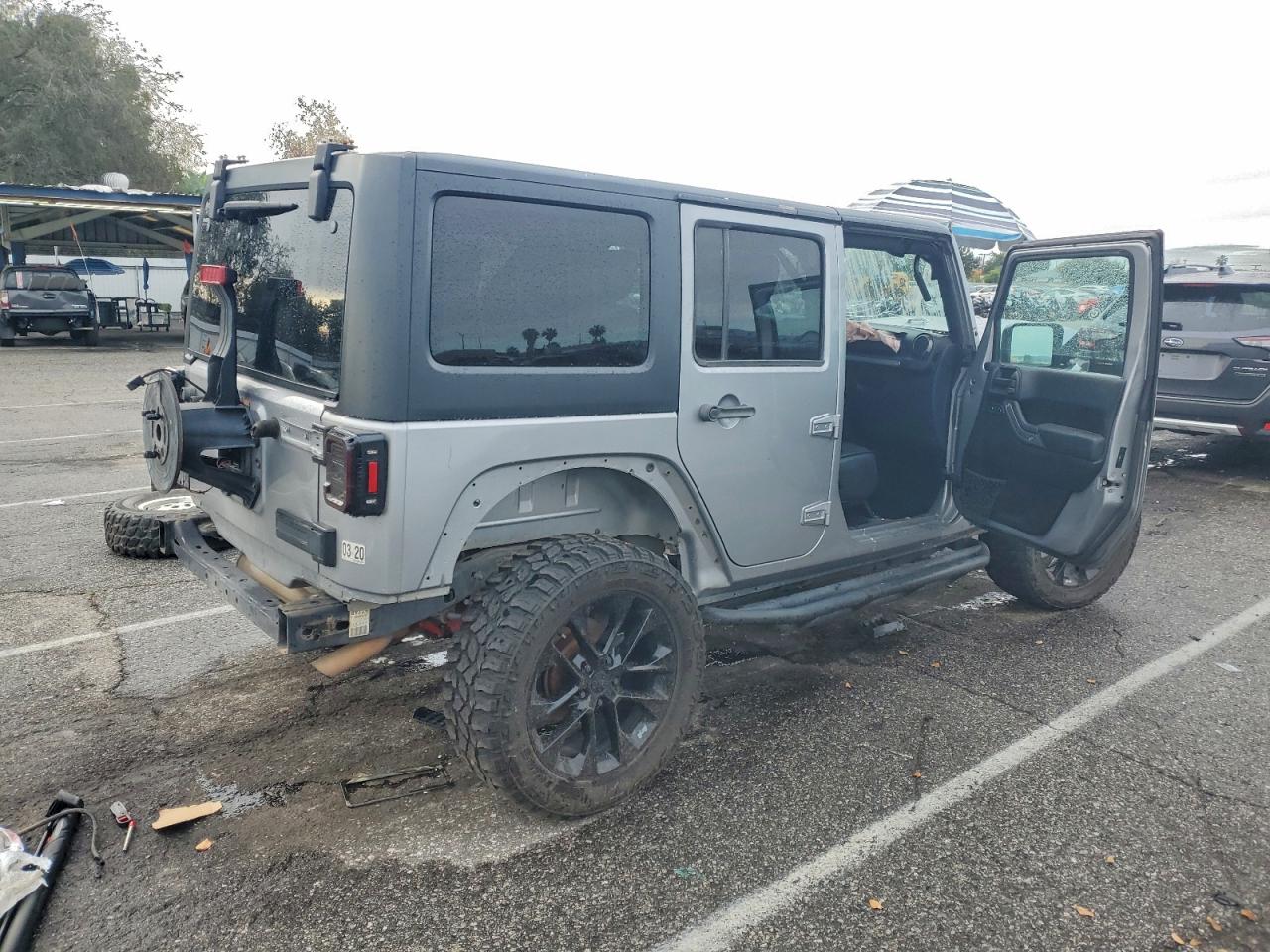 2018 JEEP WRANGLER UNLIMITED SPORT photo 3