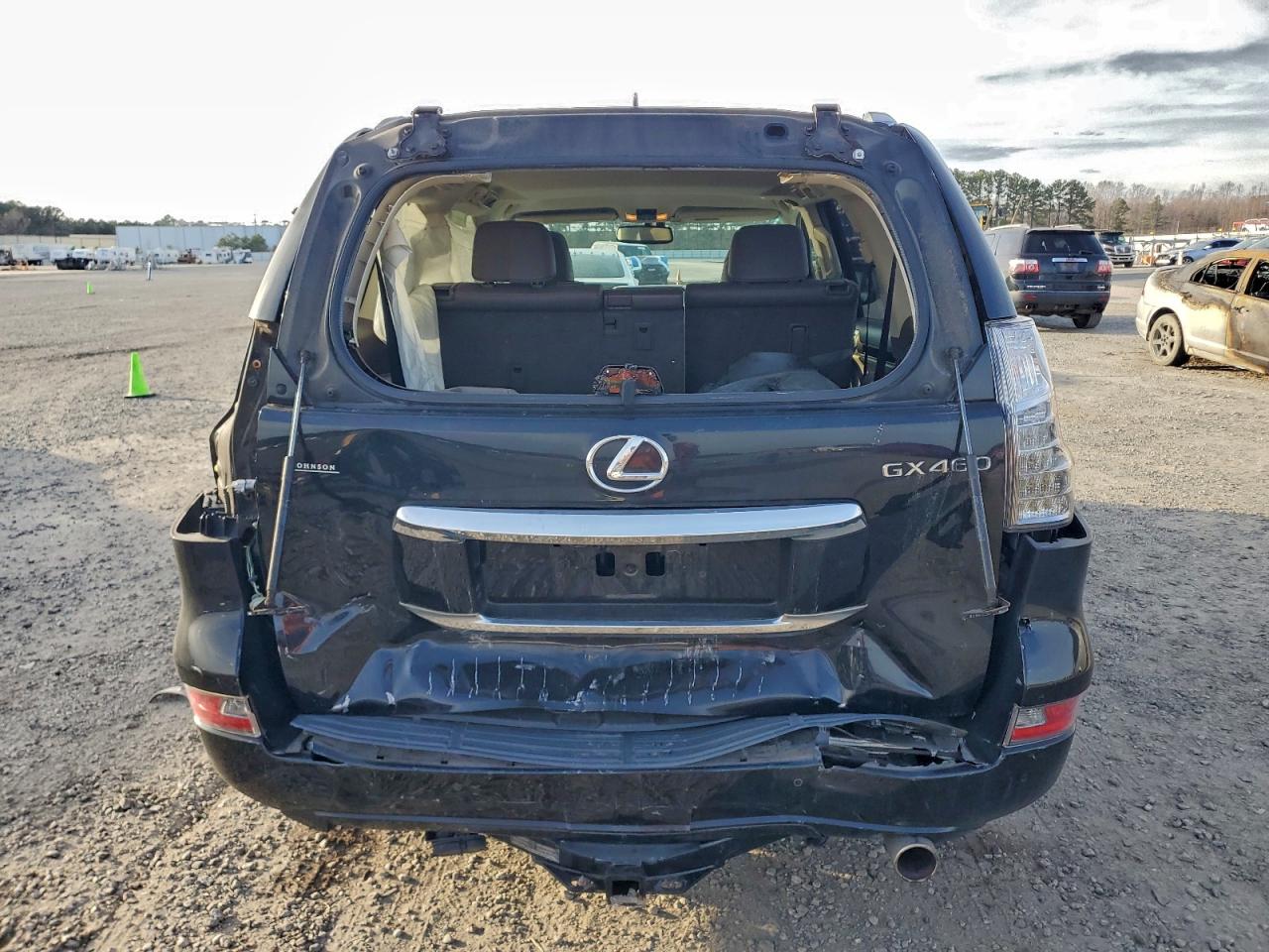 2016 LEXUS GX 460 photo 6