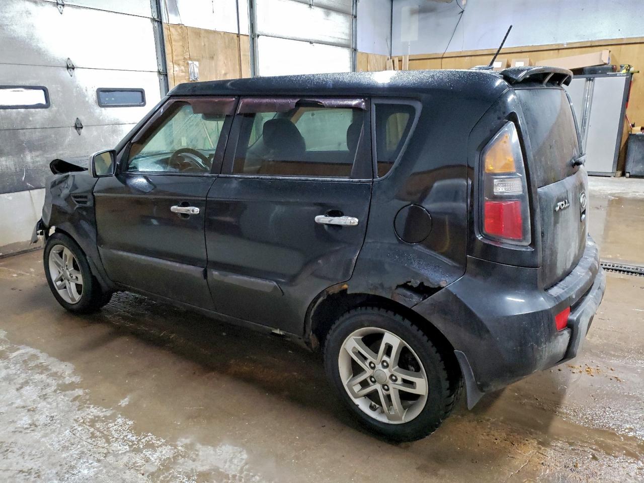 2011 KIA SOUL + photo 2