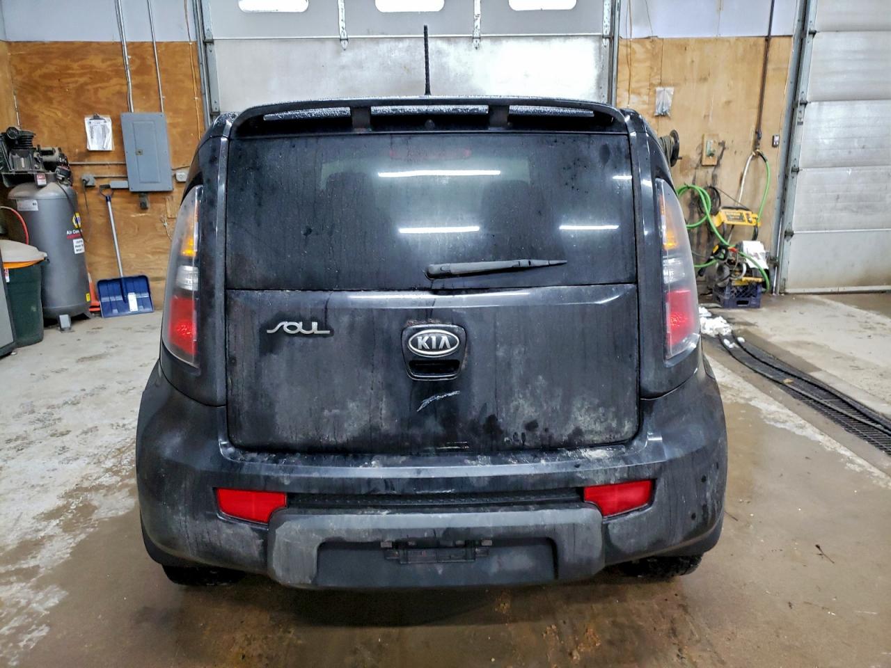2011 KIA SOUL + photo 6