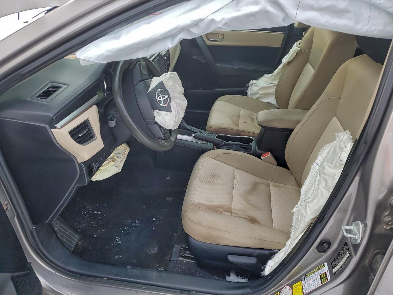 2015 TOYOTA COROLLA L photo 7