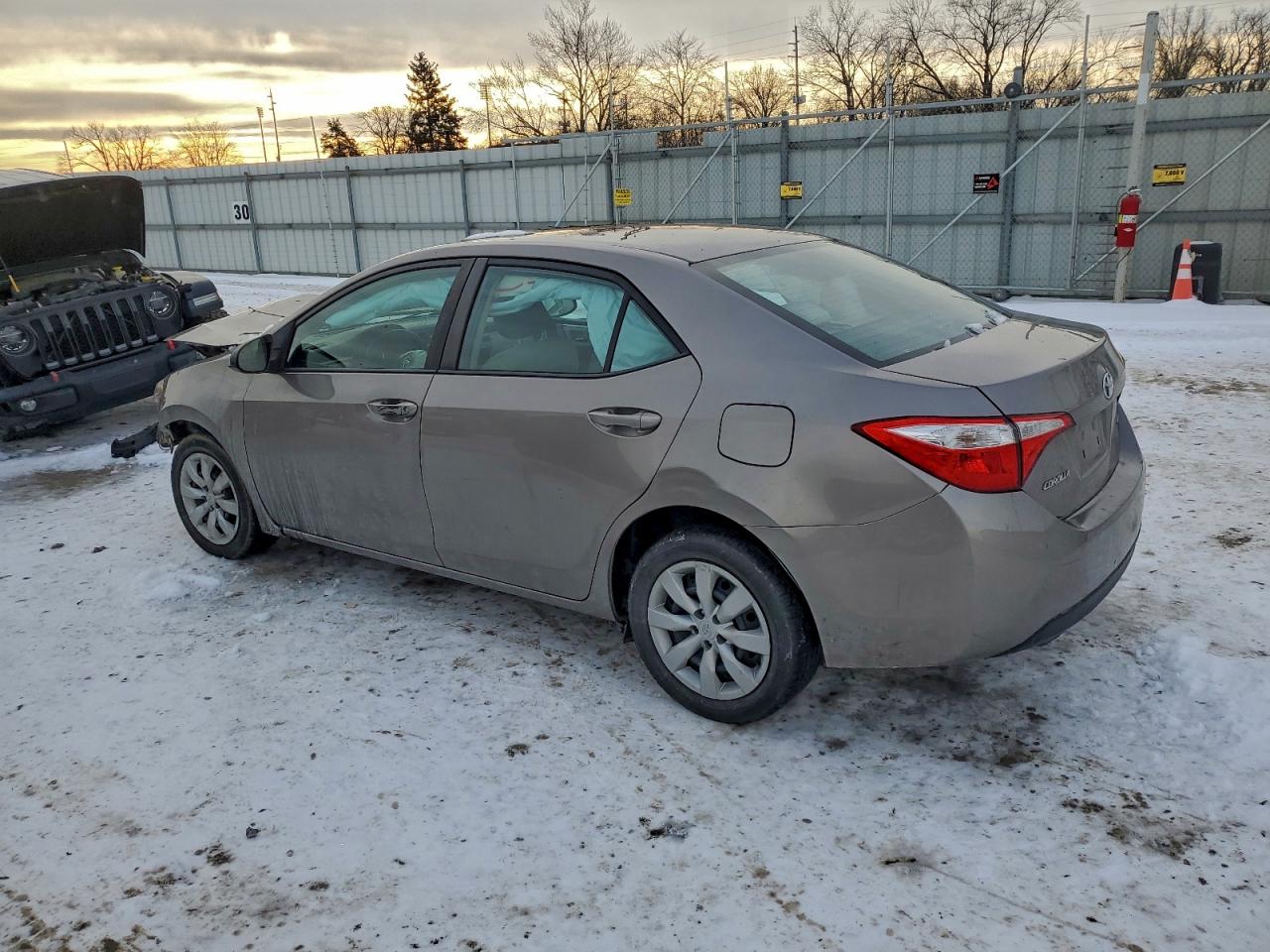 2015 TOYOTA COROLLA L photo 2