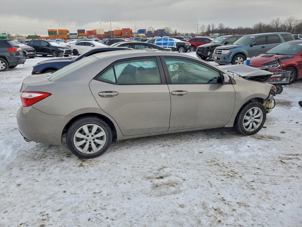 2015 TOYOTA COROLLA L photo 3