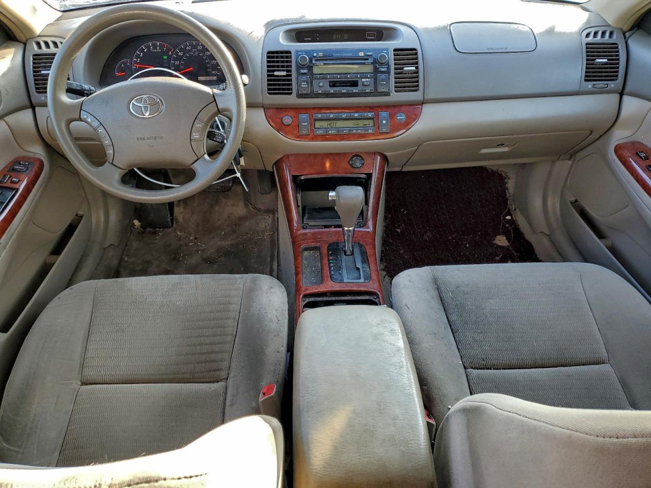 2005 TOYOTA CAMRY LE photo 8