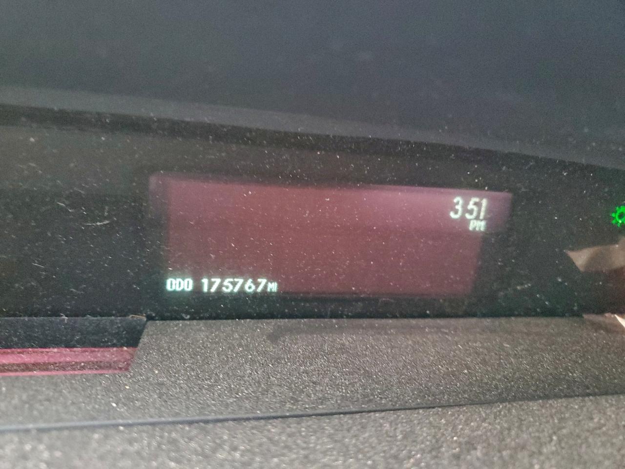 2010 TOYOTA PRIUS photo 9