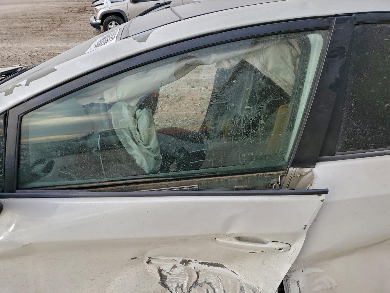 2010 TOYOTA PRIUS photo 7