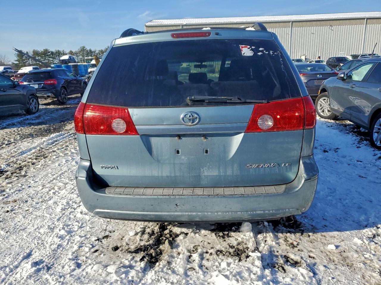 2008 TOYOTA SIENNA CE photo 6