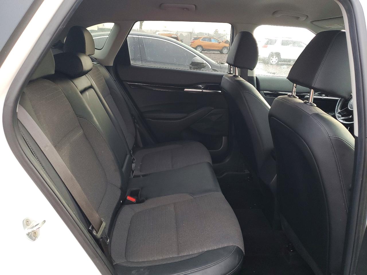 2021 KIA SELTOS S photo 11