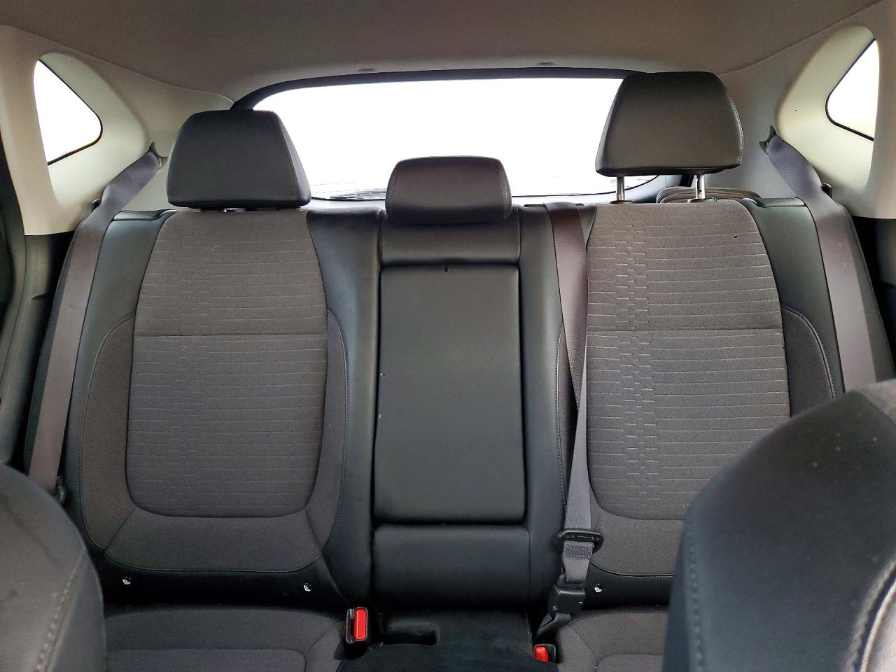 2021 KIA SELTOS S photo 10