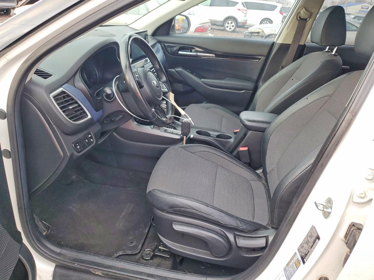 2021 KIA SELTOS S photo 7