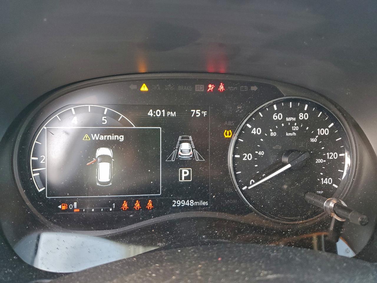 2021 NISSAN KICKS SR photo 9