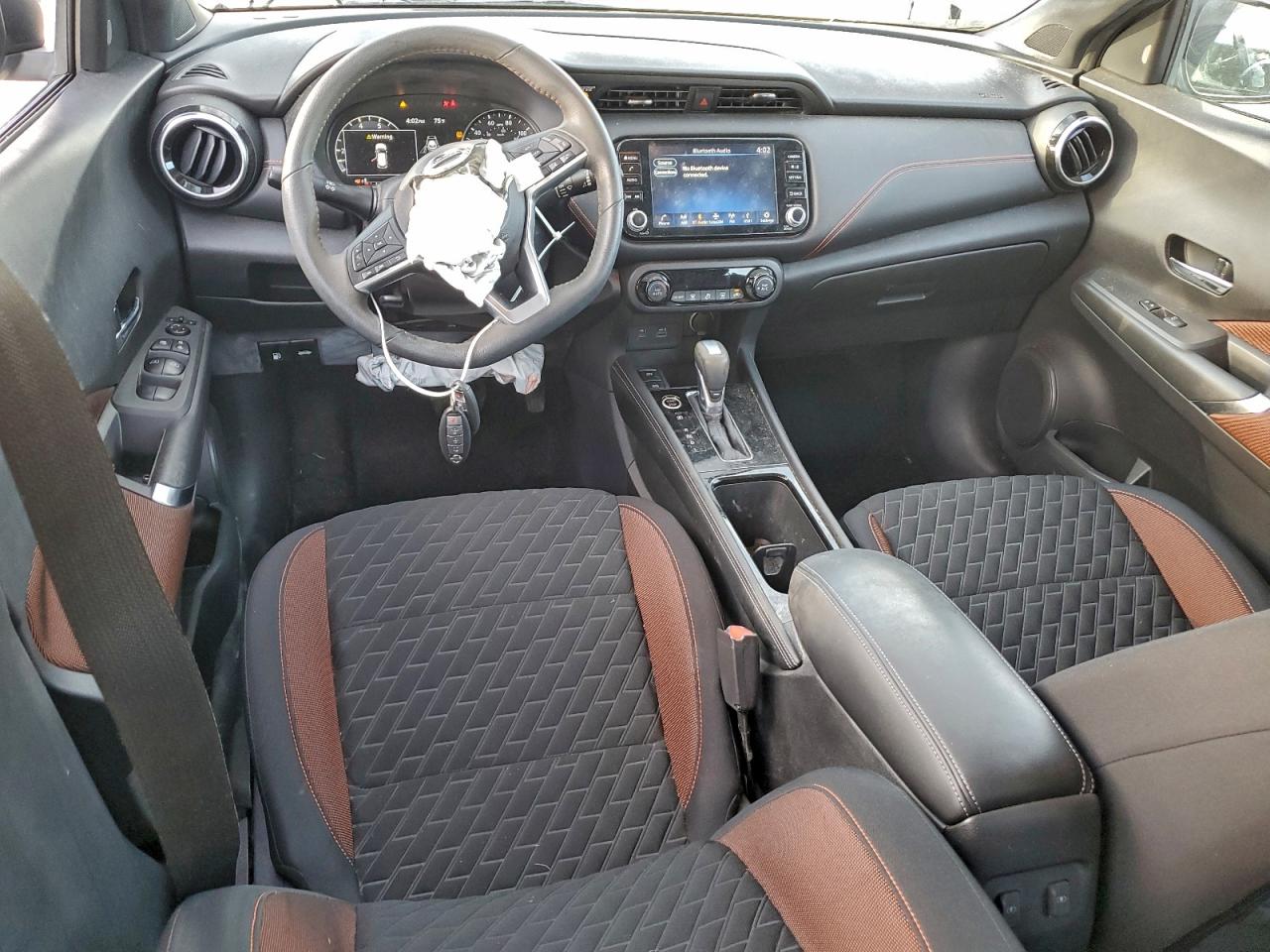 2021 NISSAN KICKS SR photo 8
