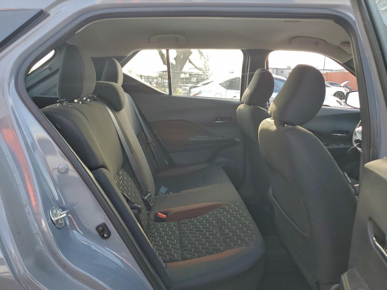 2021 NISSAN KICKS SR photo 11