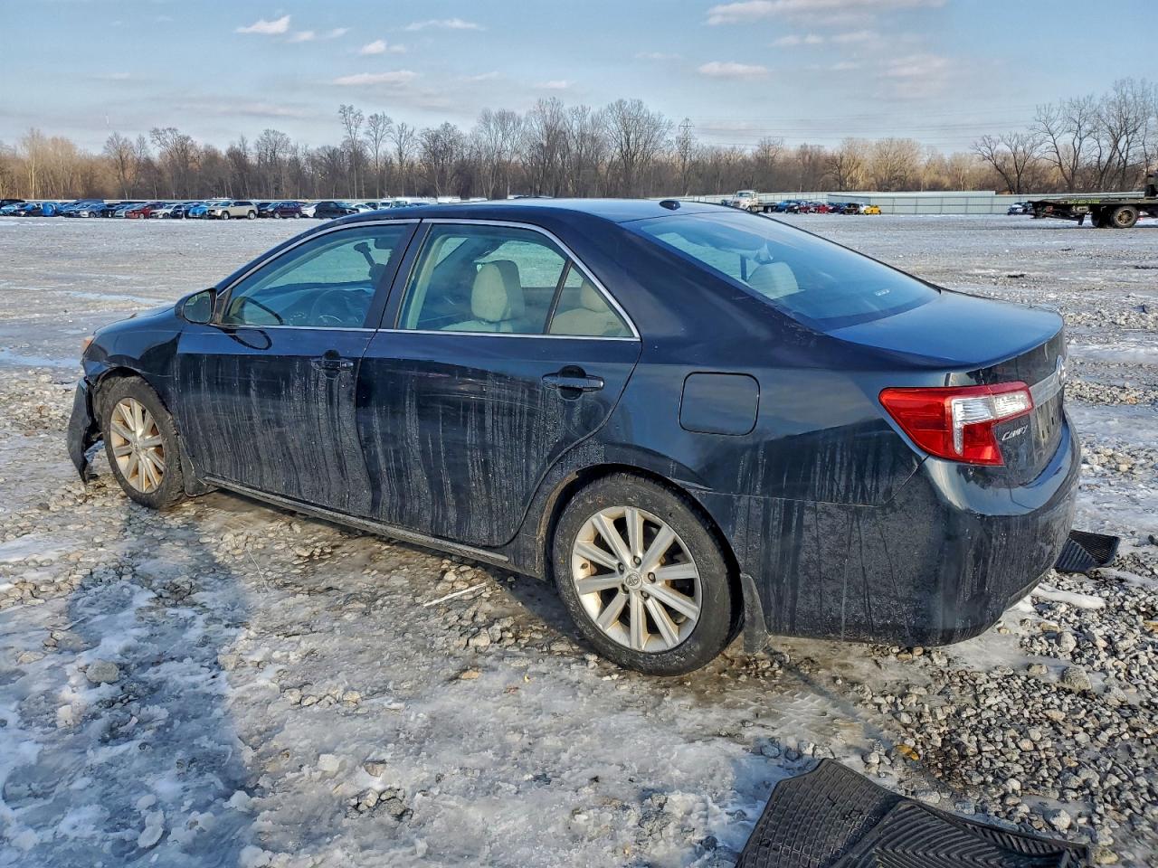 2012 TOYOTA CAMRY BASE photo 2