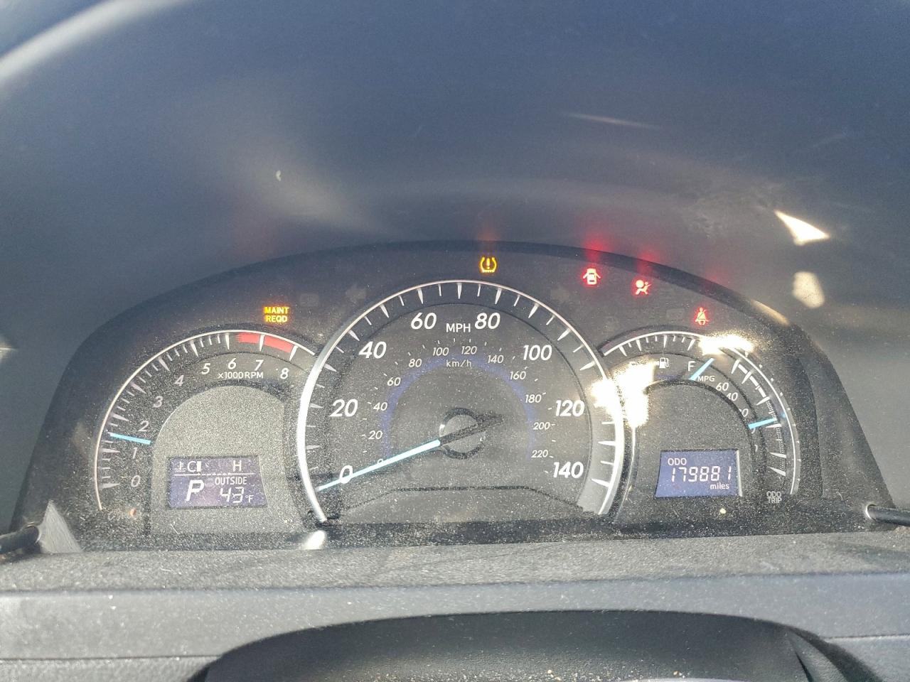 2012 TOYOTA CAMRY BASE photo 9