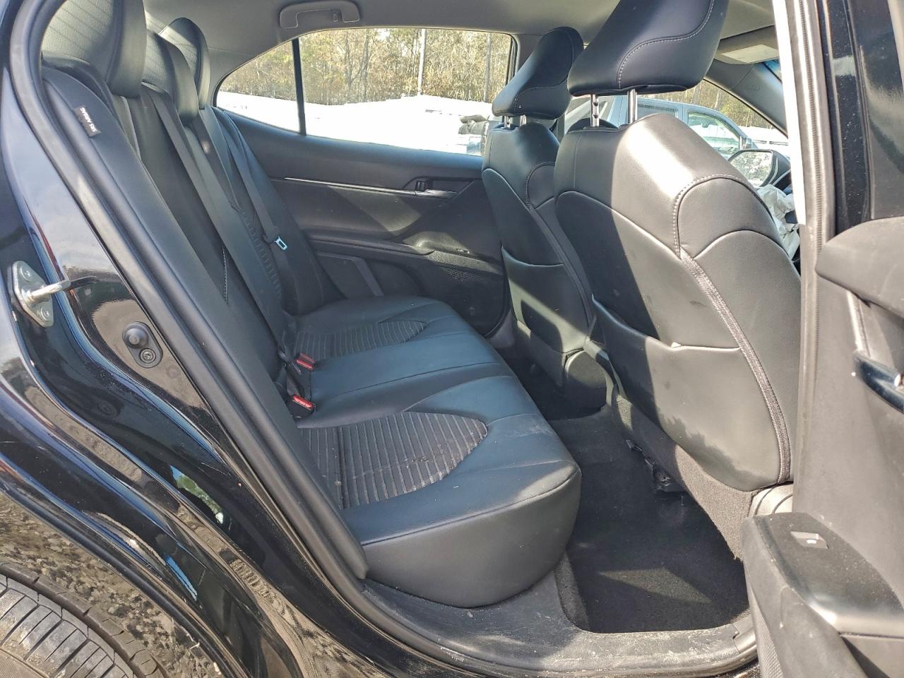 2020 TOYOTA CAMRY SE photo 10