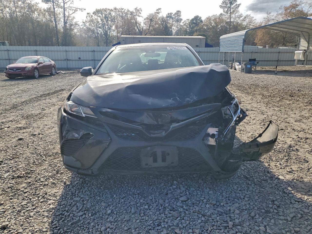 2020 TOYOTA CAMRY SE photo 5