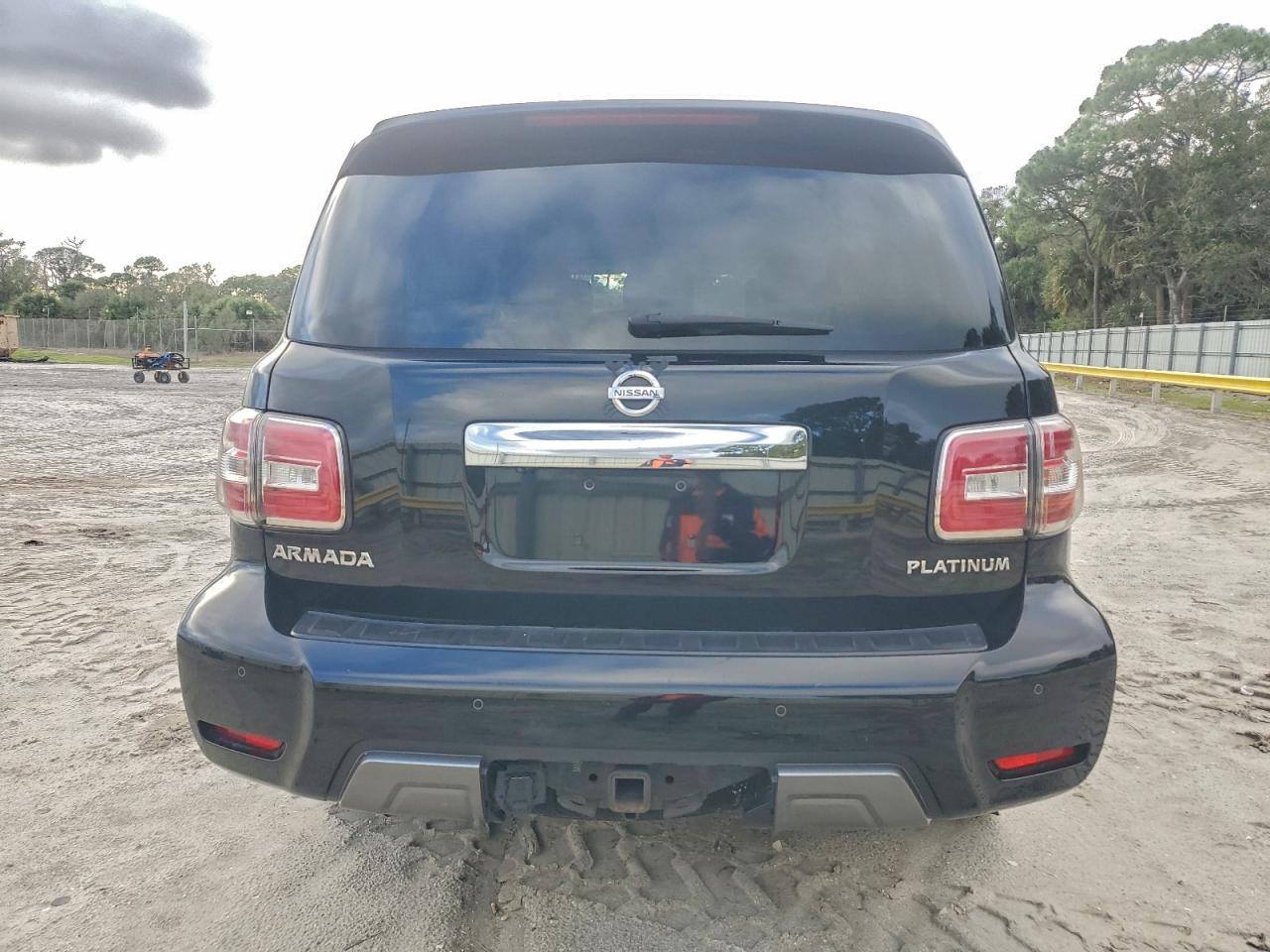 2020 NISSAN ARMADA SV photo 6