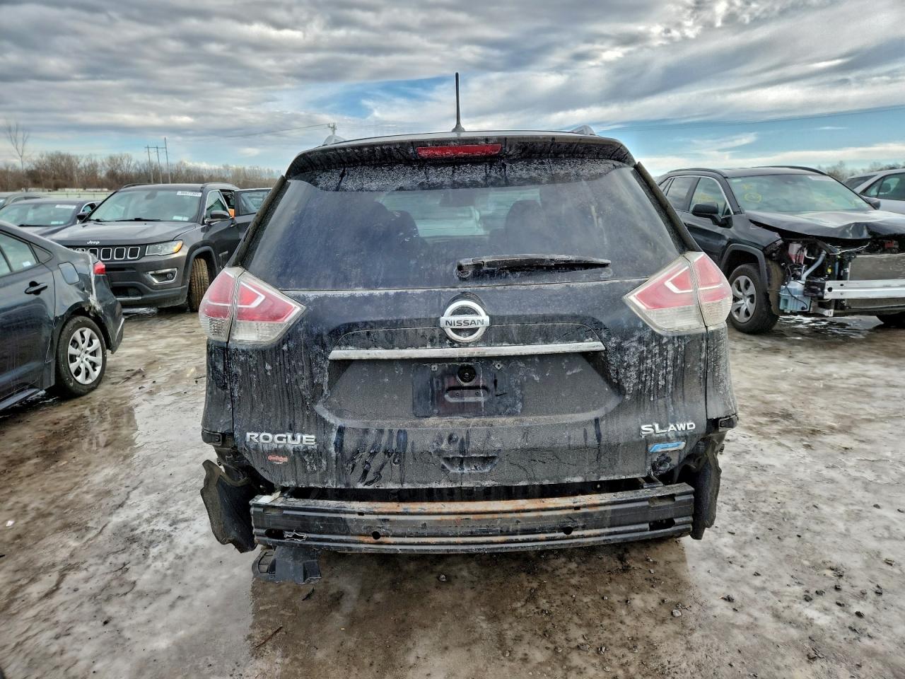 2014 NISSAN ROGUE S photo 6